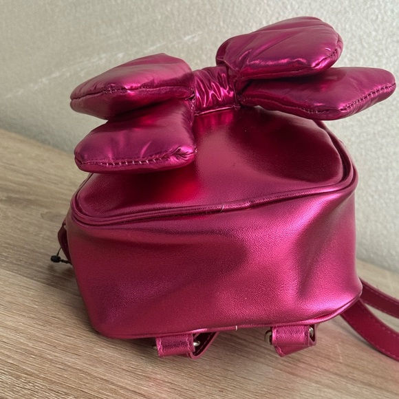 Bath & Body Works Metallic Hot Pink Mini Puffy Bow Backpack - Picture 5 of 12
